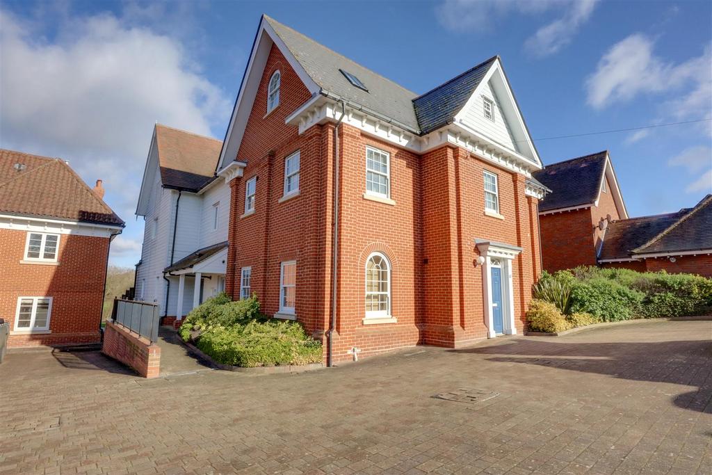 Braiswick, Colchester CO4 1 bed flat for sale £215,000