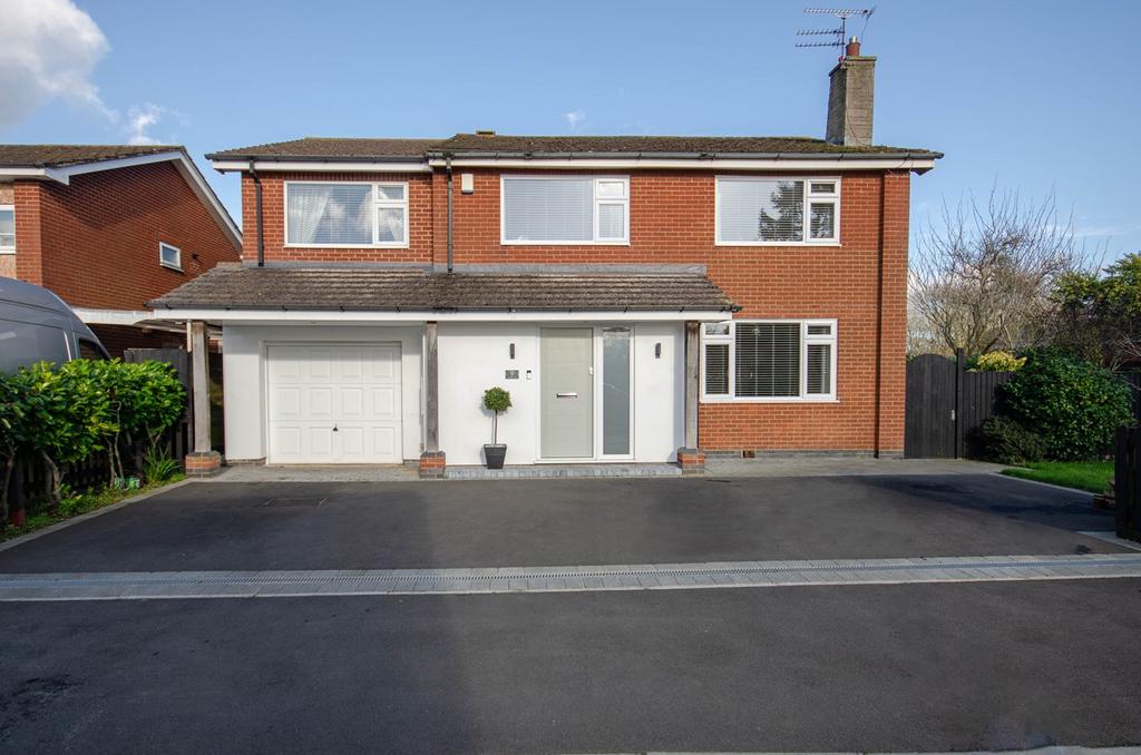 The Hall Close, Dunchurch, Rugby, CV22 4 bed detached house for sale