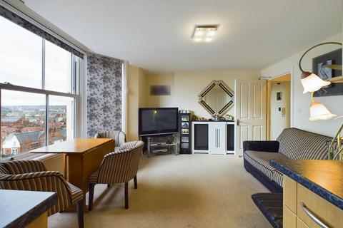 2 bedroom flat for sale, Castle Road, Scarborough
