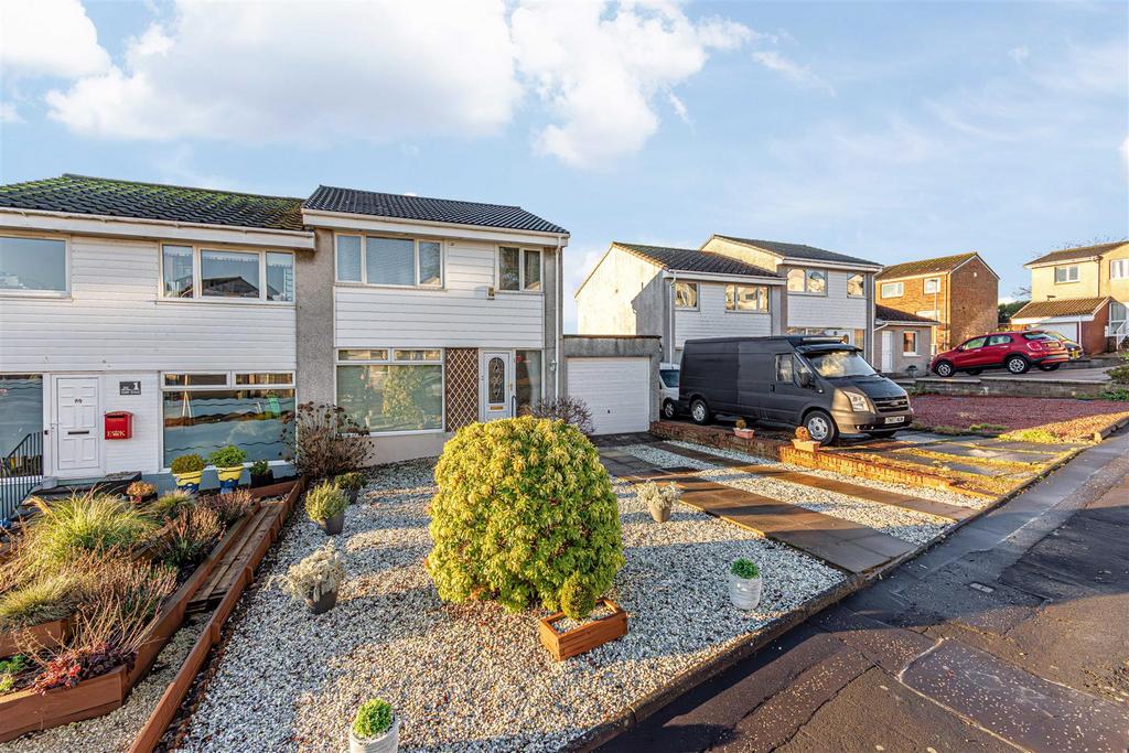 3 Alder Grove, Dunfermline, KY11 8RP 3 bed semidetached house for sale