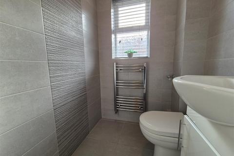 1 Blacksmith Row, Lytham St Annes, FY8 4UE