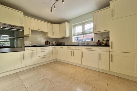 1 Blacksmith Row, Lytham St Annes, FY8 4UE