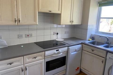 2 bedroom apartment to rent, Clarence Close, Barnet, London