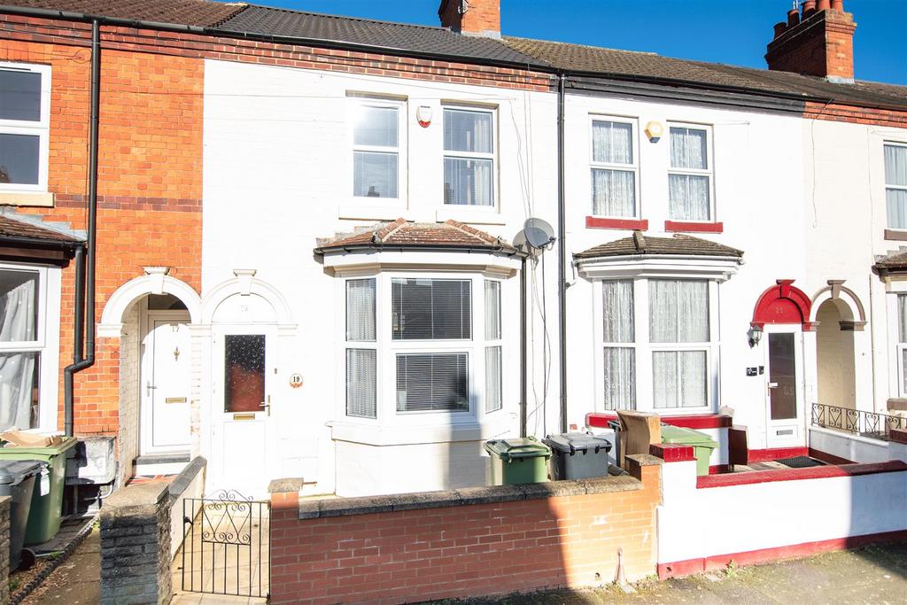 Lister Road, Wellingborough 3 bed terraced house for sale £205,000