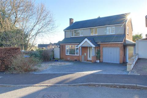 13 Archer Close, Kings Langley, WD4 9HF