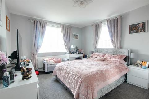 2 bedroom detached bungalow for sale, Golf Road, Mablethorpe LN12