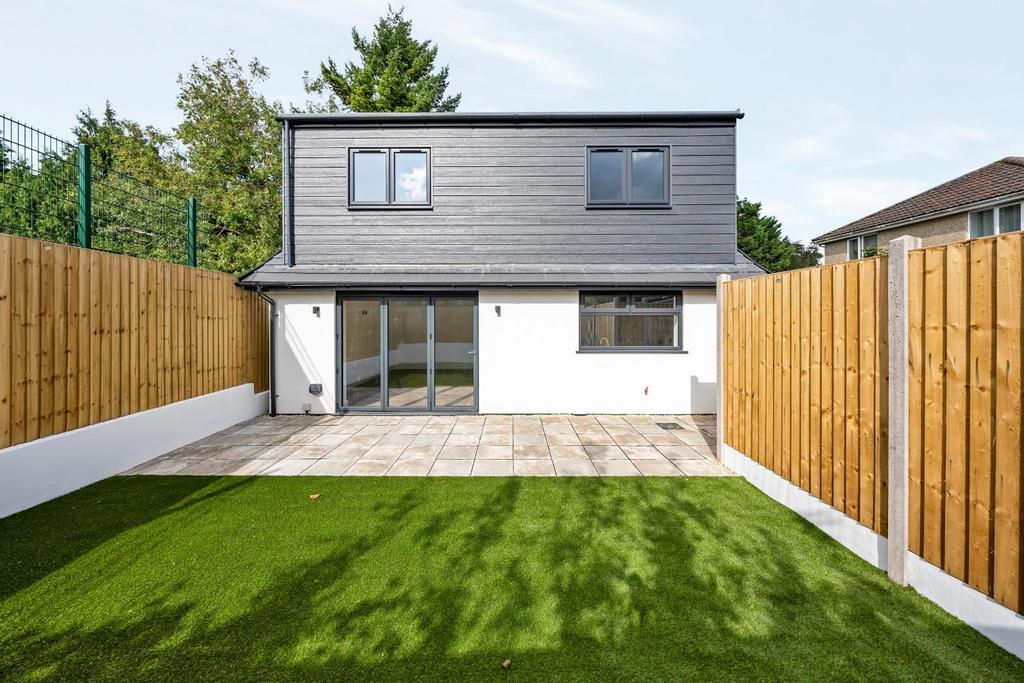 Westerleigh Road, Downend, Bristol... 3 bed detached house for sale £
