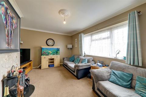 74 Rectory Gardens, Worthing, BN14 7TQ