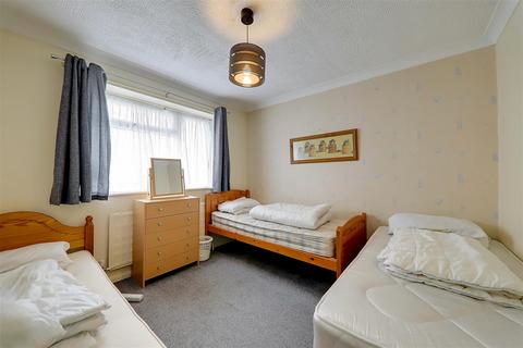 74 Rectory Gardens, Worthing, BN14 7TQ