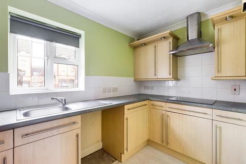 2 bedroom flat to rent - Arthurs Close, Bristol BS16