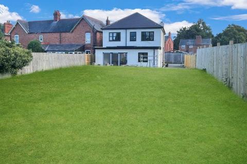 4 bedroom detached house for sale, Old Chirk Road, Gobowen