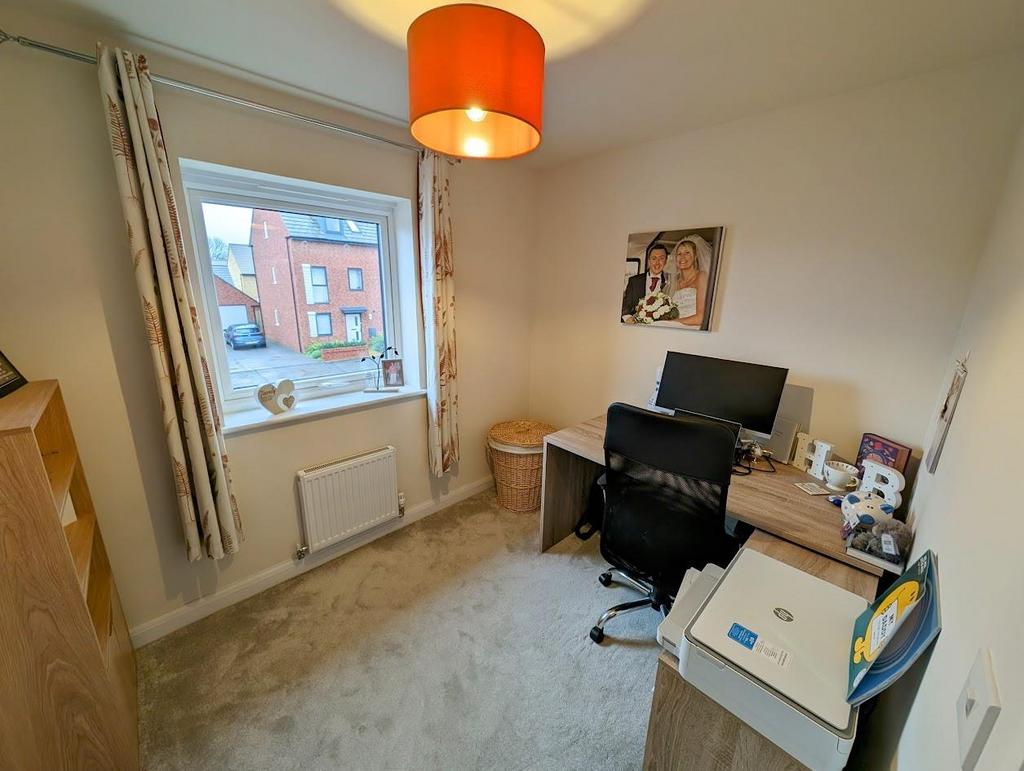 51 Fletcher Road bedroom 4.jpg