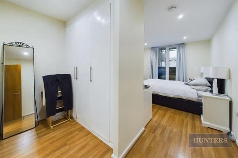 2 bedroom flat to rent - Sundowner, Channel Way, Southampton