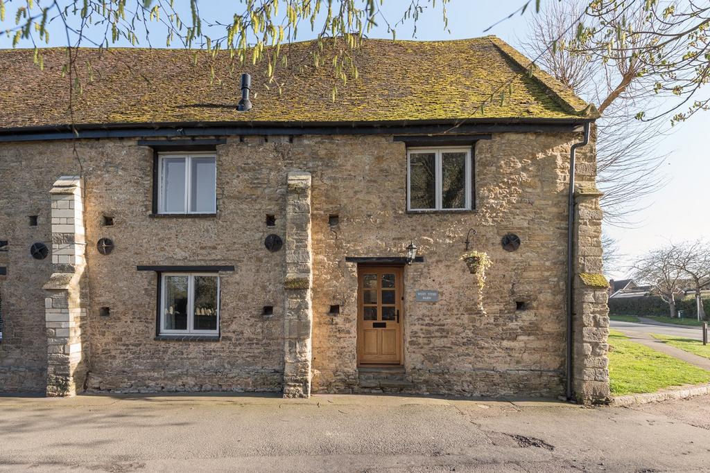 Church End, Felmersham, Bedfordshire, MK43 3 bed barn conversion for