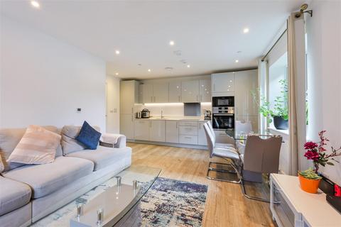 Flat 1, Minerva House, 12 Ceres Crescent, Epsom, KT17 1FH