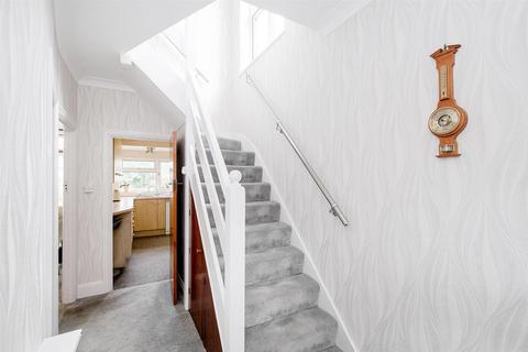 5 Palace View Road, London, E4 9EN