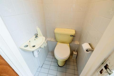 5 Palace View Road, London, E4 9EN