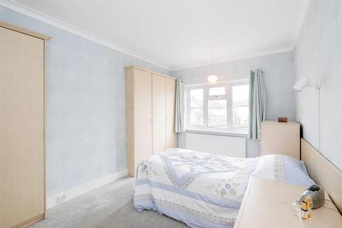 5 Palace View Road, London, E4 9EN