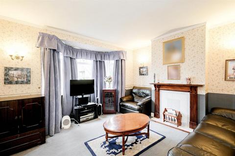 3 bedroom house for sale, Larkshall Road, Highams Park