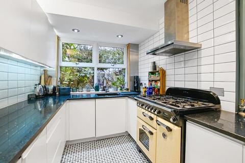 30 Lucas Road, London, SE20 7EE