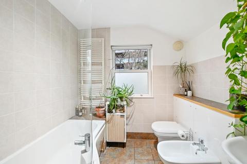 30 Lucas Road, London, SE20 7EE