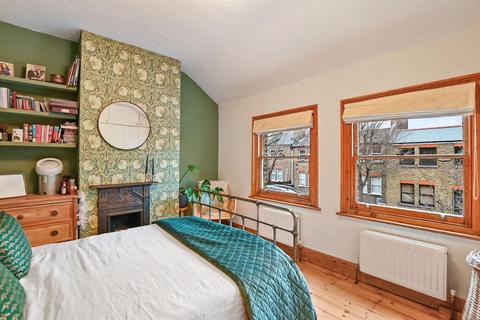 30 Lucas Road, London, SE20 7EE