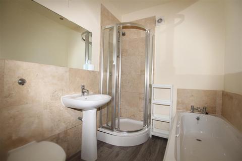 1 bedroom apartment to rent, Albert Road, Queensbury, Bradford