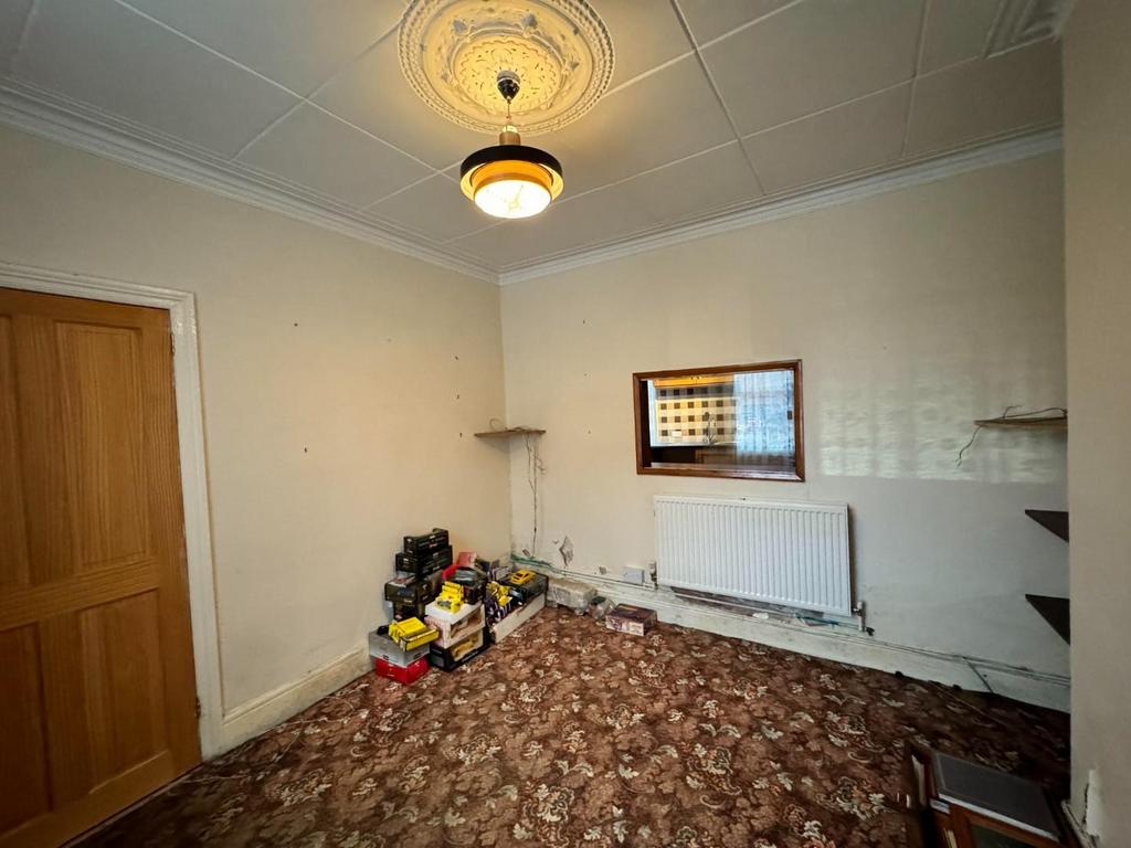 Living Room 3.jpg