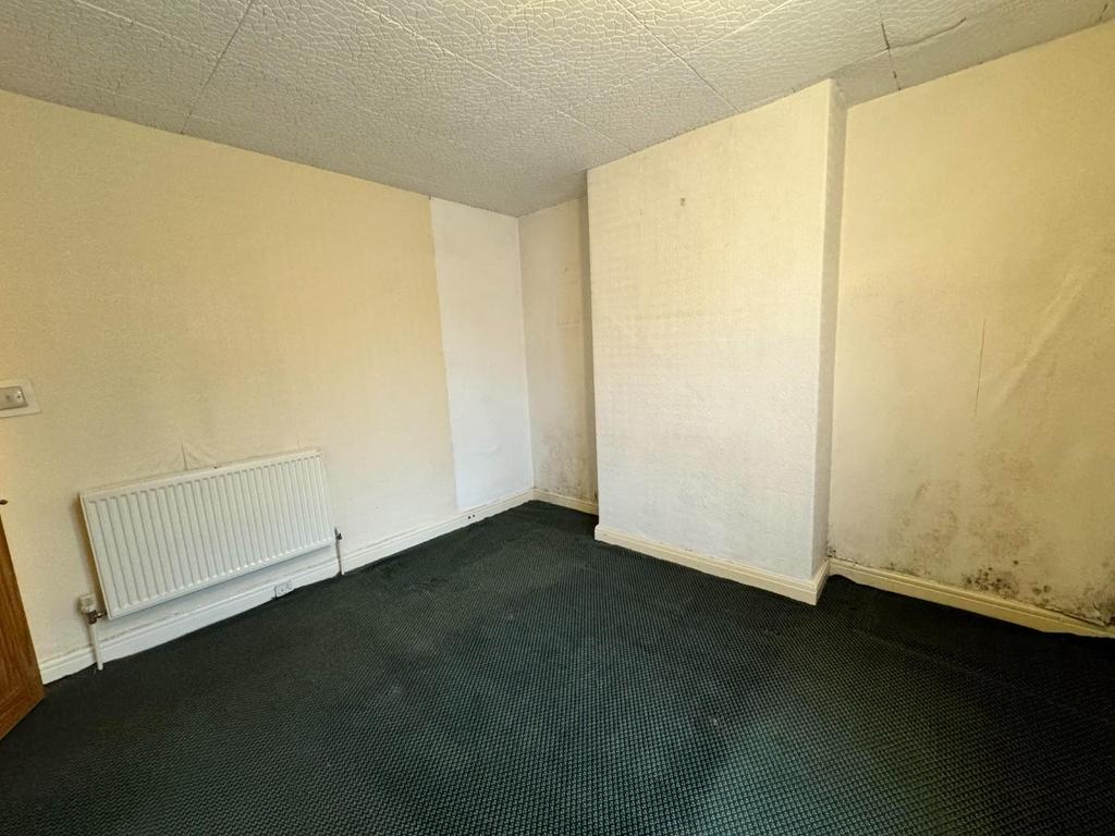 Bedroom One 3.jpg