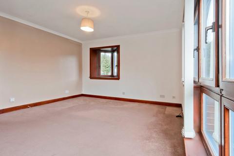 16 Eskview Grove, Dalkeith, EH22 1JW