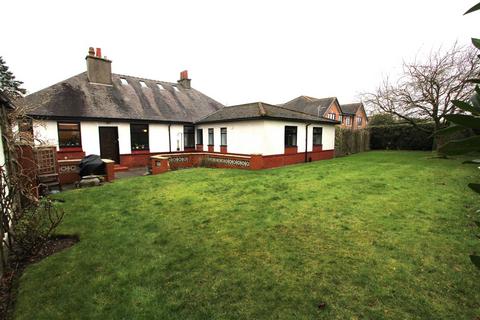 4 bedroom detached bungalow for sale - Booths Lane, Lymm