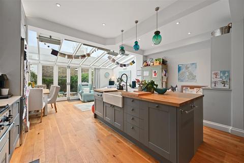 58 Bradmore Park Road, London, W6 0DT