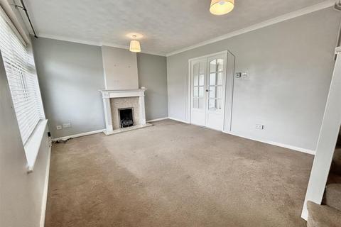 41 Neath Drive, Ipswich, IP2 9TA