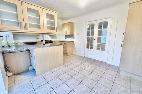 41 Neath Drive, Ipswich, IP2 9TA