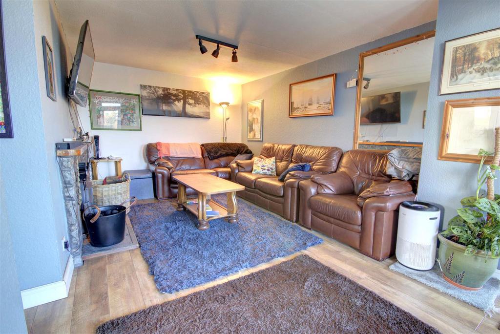 Ardrean, Lamington, Invergordon IV18 0PE 4 bed detached house £295,000