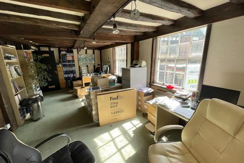 Office to rent, Davygate/St Sampsons Sq, York
