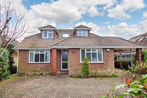 4 bedroom chalet for sale, Hengistbury Road, Barton on Sea, New Milton, BH25