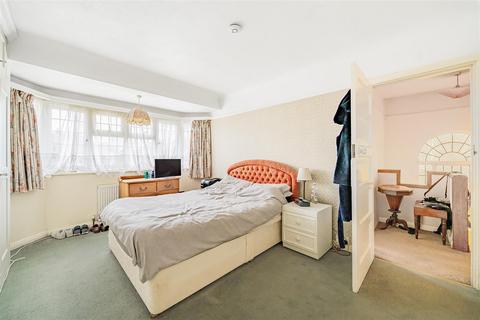 285 Raeburn Avenue, Surbiton, KT5 9DF
