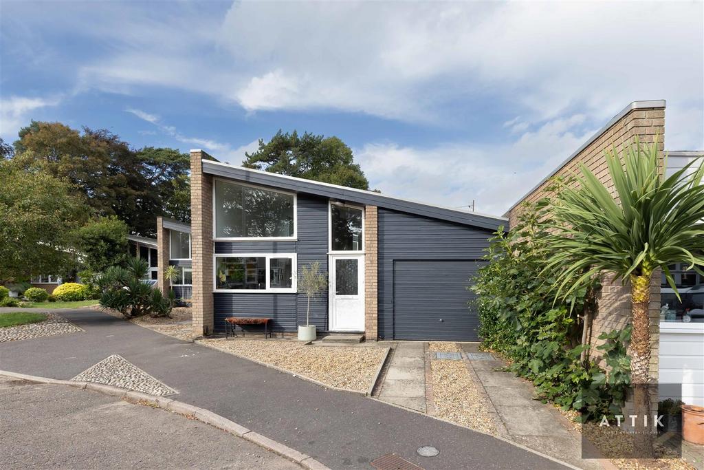 Caroline Court, Norwich 3 bed terraced bungalow for sale £450,000