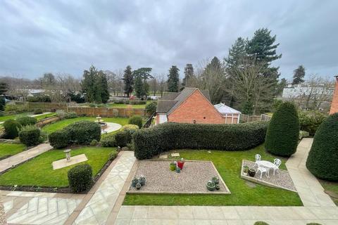 2 bedroom retirement property for sale, Coopers Lane, Evesham