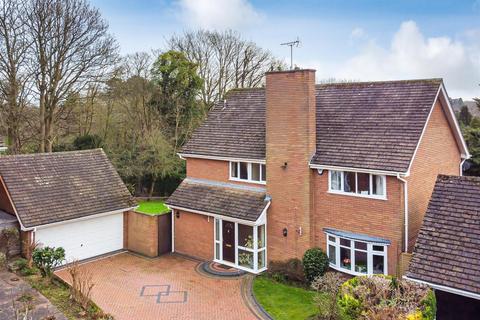 4 bedroom detached house for sale, 5 Mayswood Drive, Wightwick