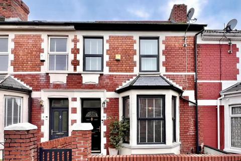 3 bedroom terraced house for sale - College Road, Barry