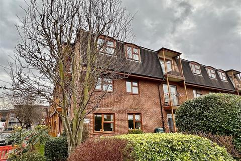 1 bedroom retirement property for sale - Porchester Court, Chalkwell Park Drive, Leigh-On-Sea