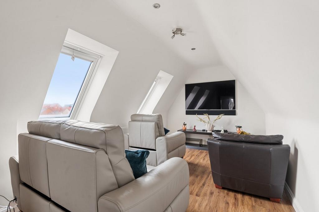 Cinema Room / Bed 6