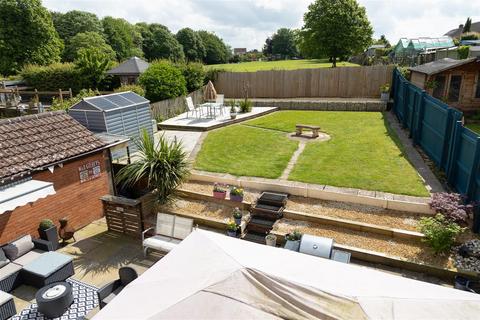 3 bedroom detached house for sale, James Orchard, Berkeley