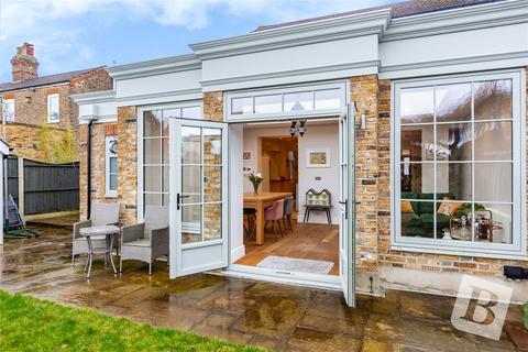 24 Devonshire Road, Hornchurch, RM12 4LQ