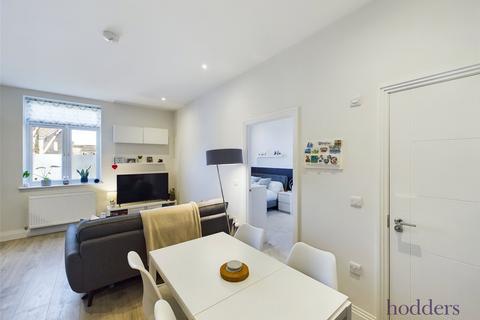 1 bedroom apartment for sale, Abbots Way, Chertsey, Surrey, KT16