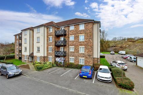 2 bedroom flat for sale, Rockwell Court, Tovil, Maidstone, Kent