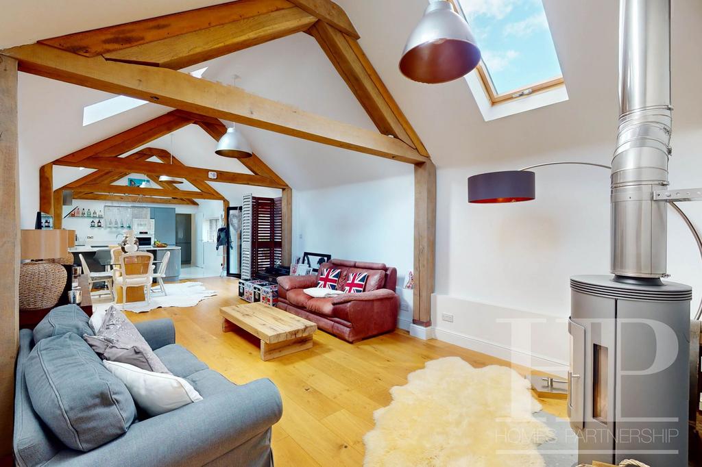 Crabbet Park Turners Hill Road, Crawley RH10 2 bed barn conversion for
