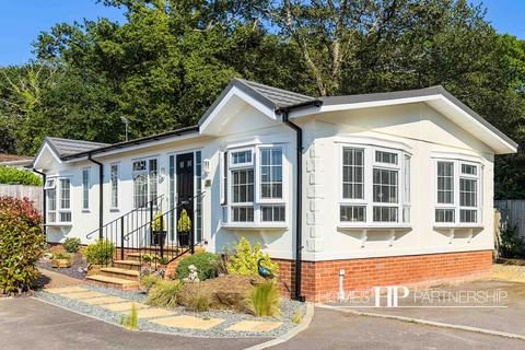 2 bedroom park home for sale, Brooks Green, Horsham RH13